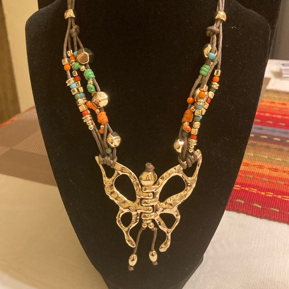 Boho hammered bright gold tone butterfly pendant necklace w/multi-colored beads